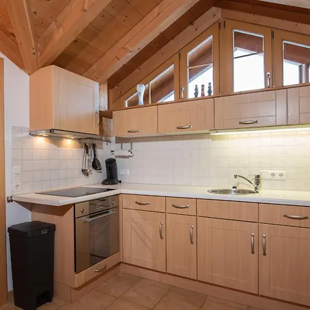 Haus Filzstein 145 25 아파트